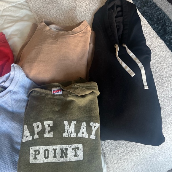 SWEATSHIRT BUNDLE - cat not included :) - Picture 4 of 4